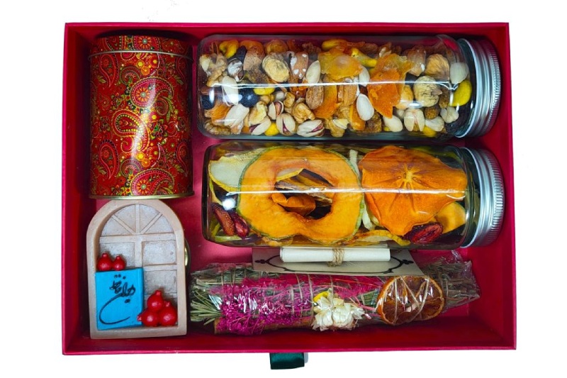 خرید خوراکی های شب یلدا 